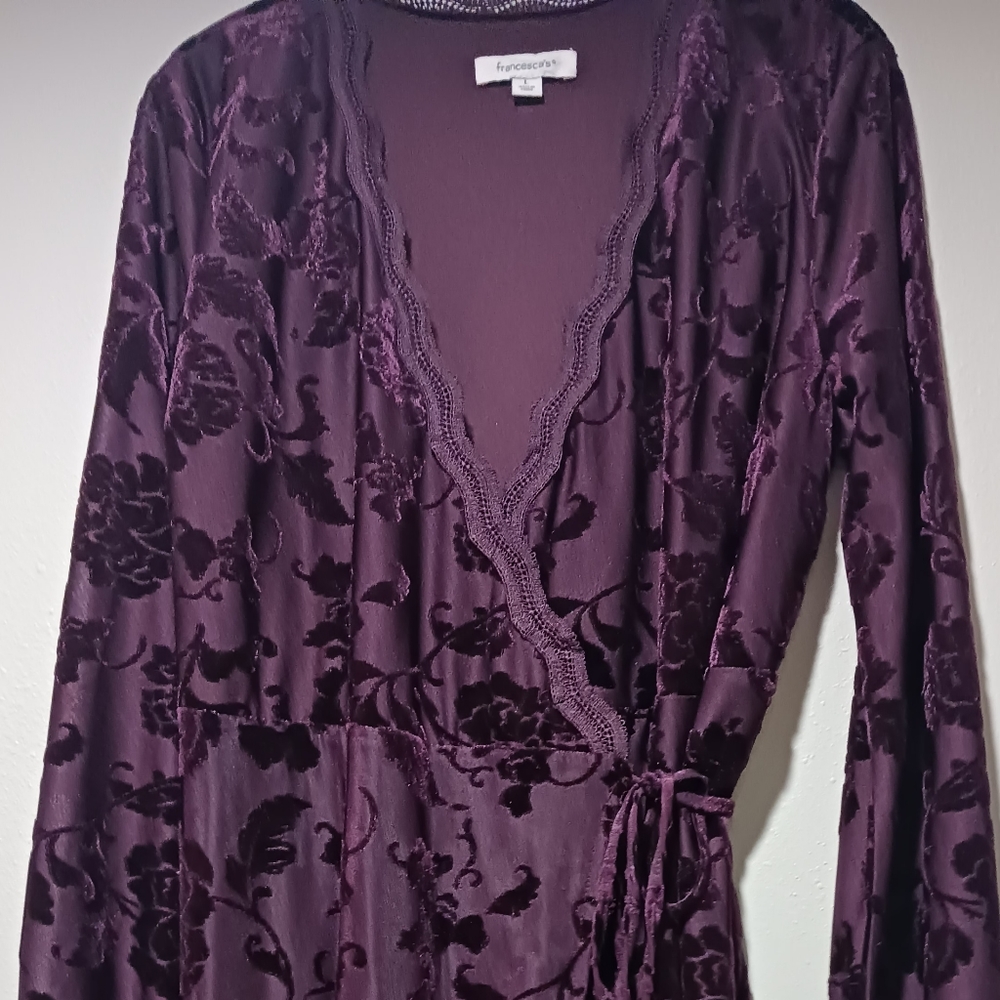Final Pruce $5 /Francesca's "Burnout "V" Neck Wrap Dress" Sz. L Purple Wine. - Picture 3 of 6